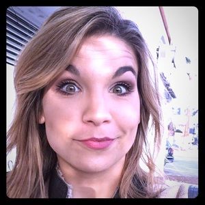 Meet your Posher, Joshua